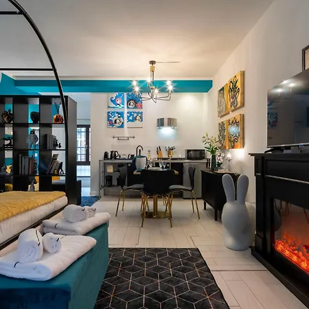 Ca' Petunia - Art Apartment *